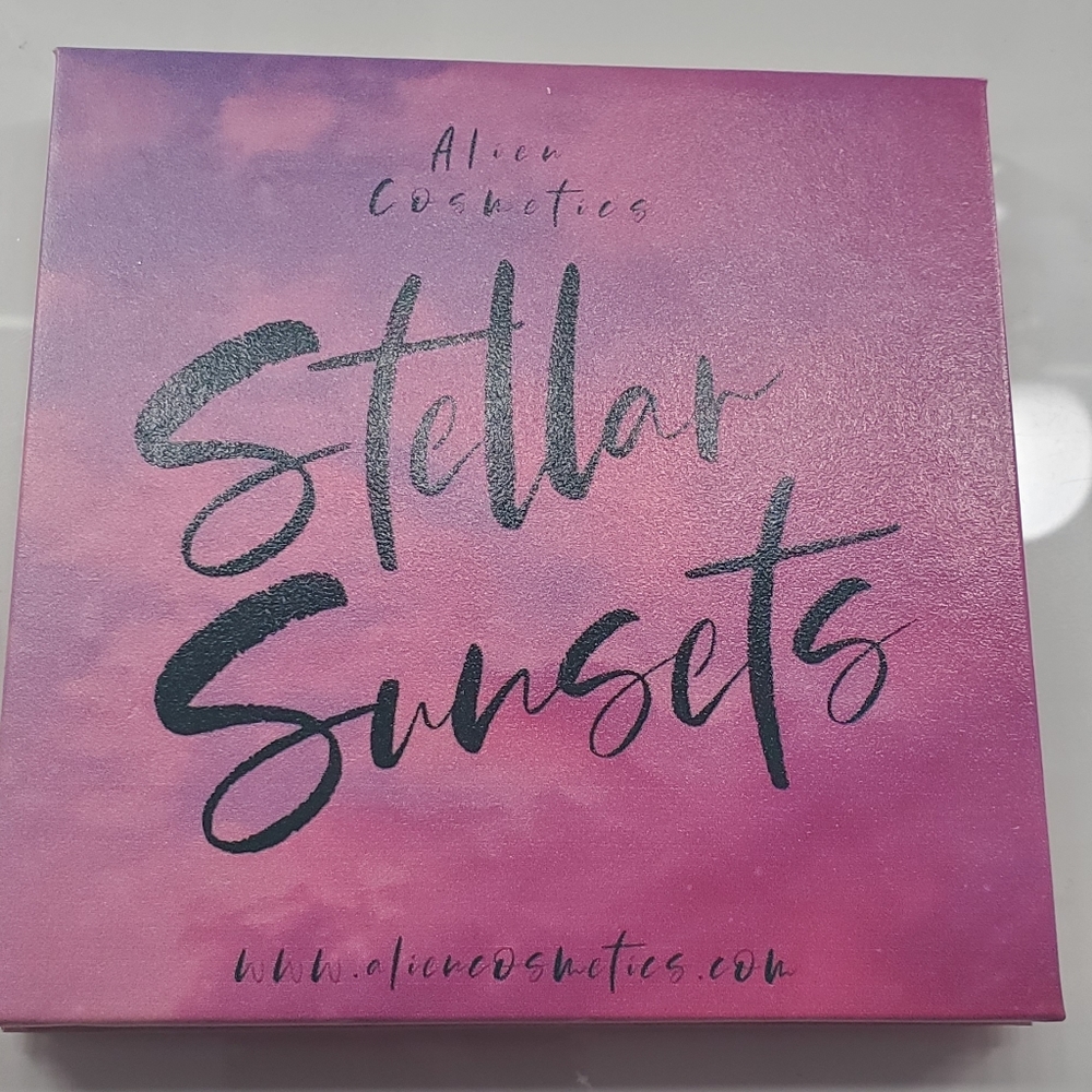 Alien Cosmetics Stellar Sunsets pallete